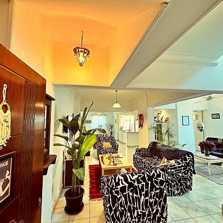 Large Room With Its Own Balcony Cairo Exterior foto