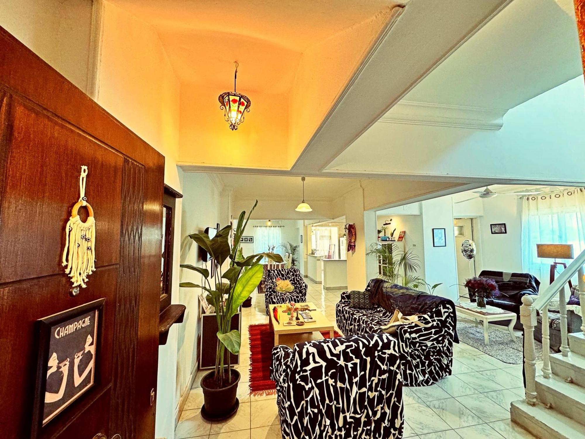 Large Room With Its Own Balcony Cairo Exterior foto